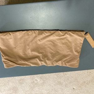 SKIMS  NWT Fits everybody bandeau